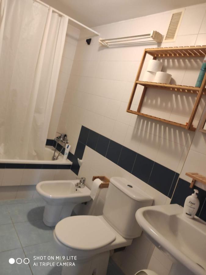 Luminoso Y Acogedor Apartamento En La Playa Oleiros Dış mekan fotoğraf